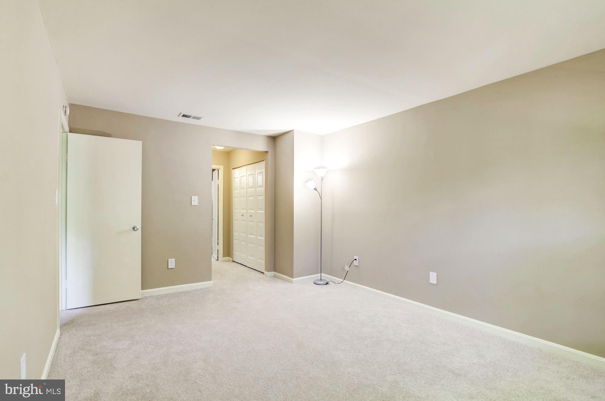 WILLOW COVE MANORS - Residential