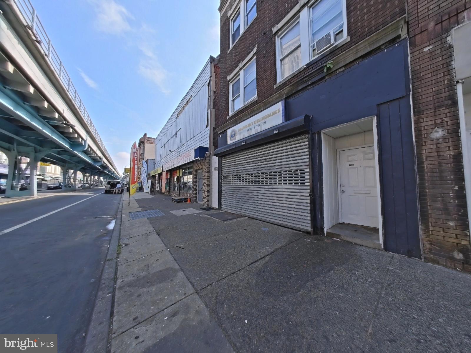 FRANKFORD - Commercial Sale