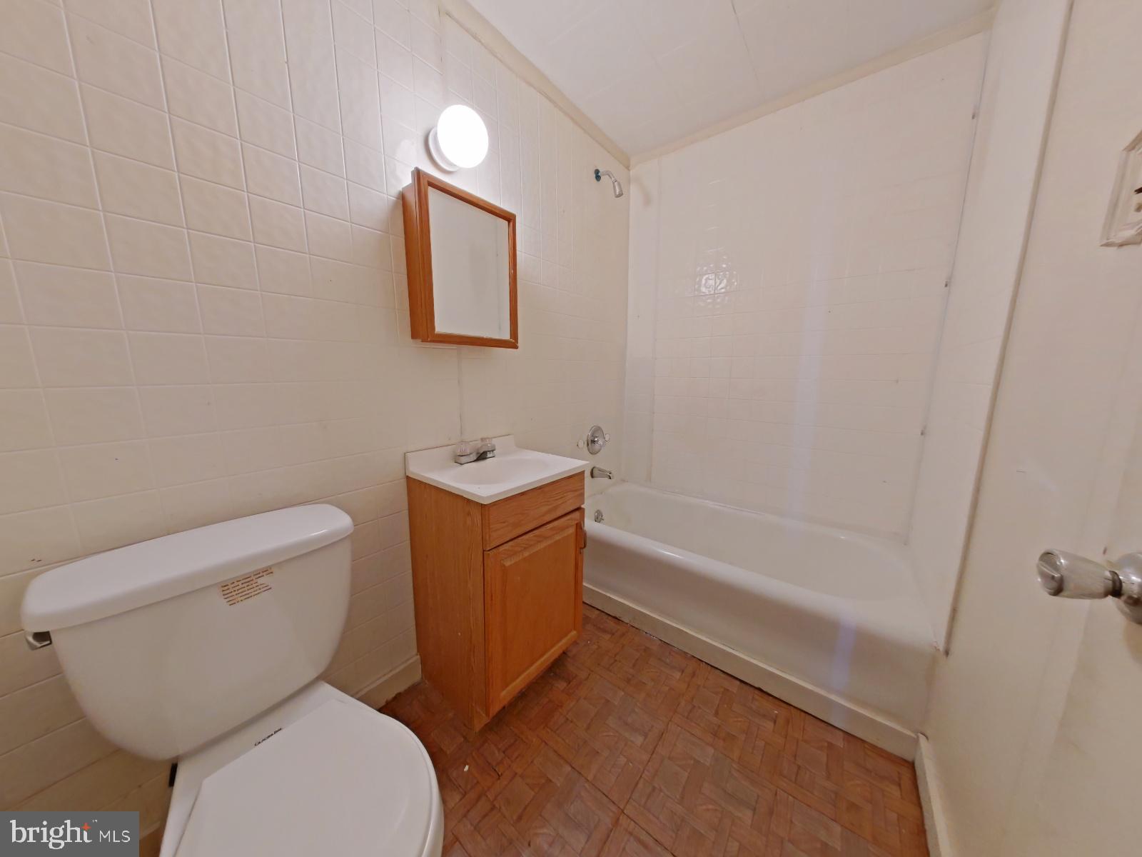 FRANKFORD - Commercial Sale