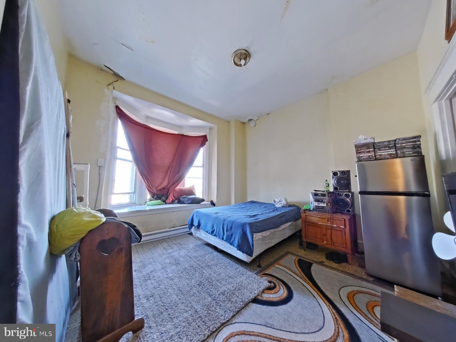 FRANKFORD - Commercial Sale