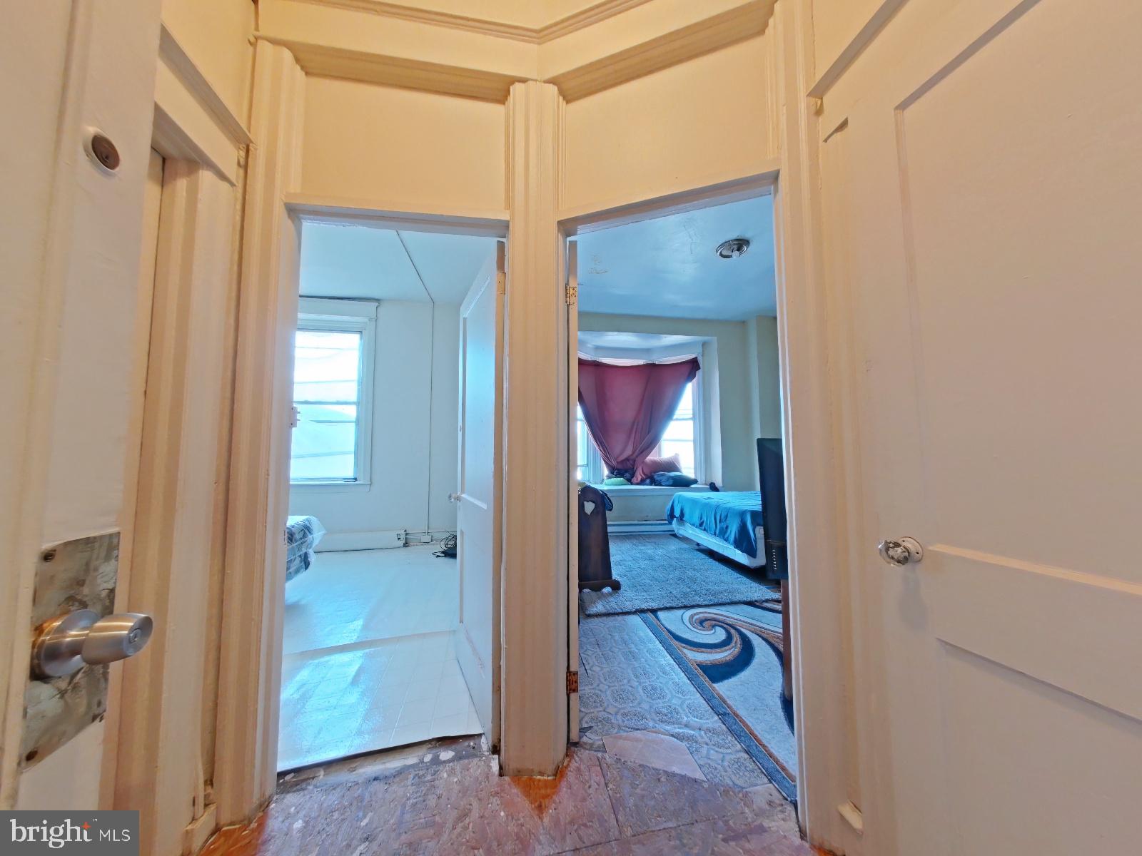 FRANKFORD - Commercial Sale