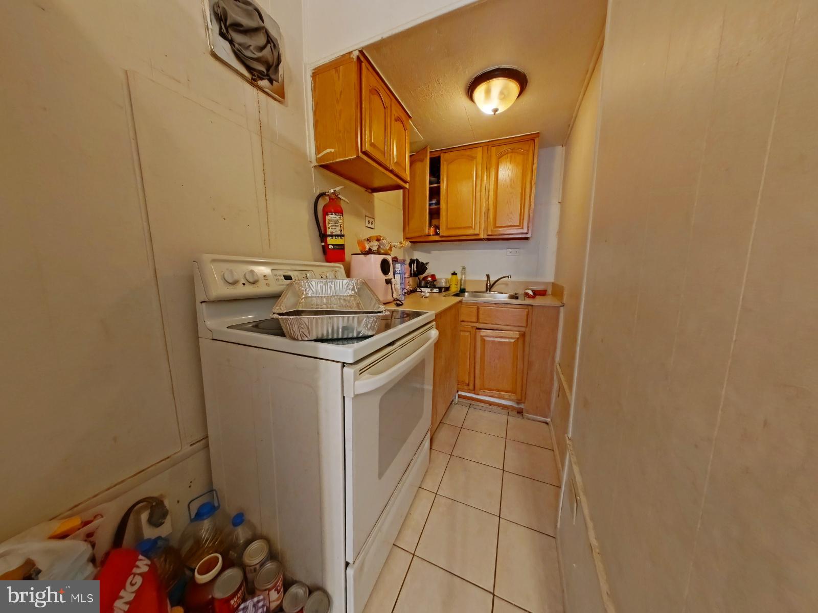 FRANKFORD - Commercial Sale