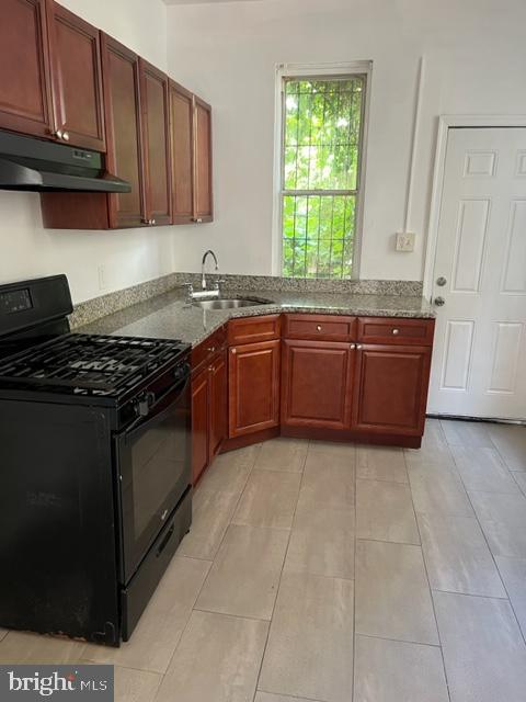 2537 N GARNET STREET