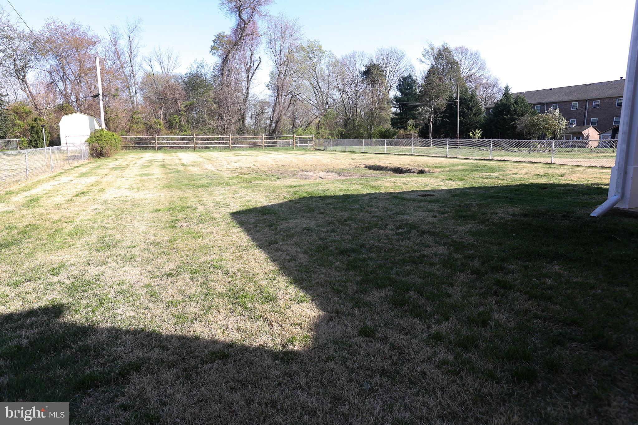 CAMELOT ESTS - Residential