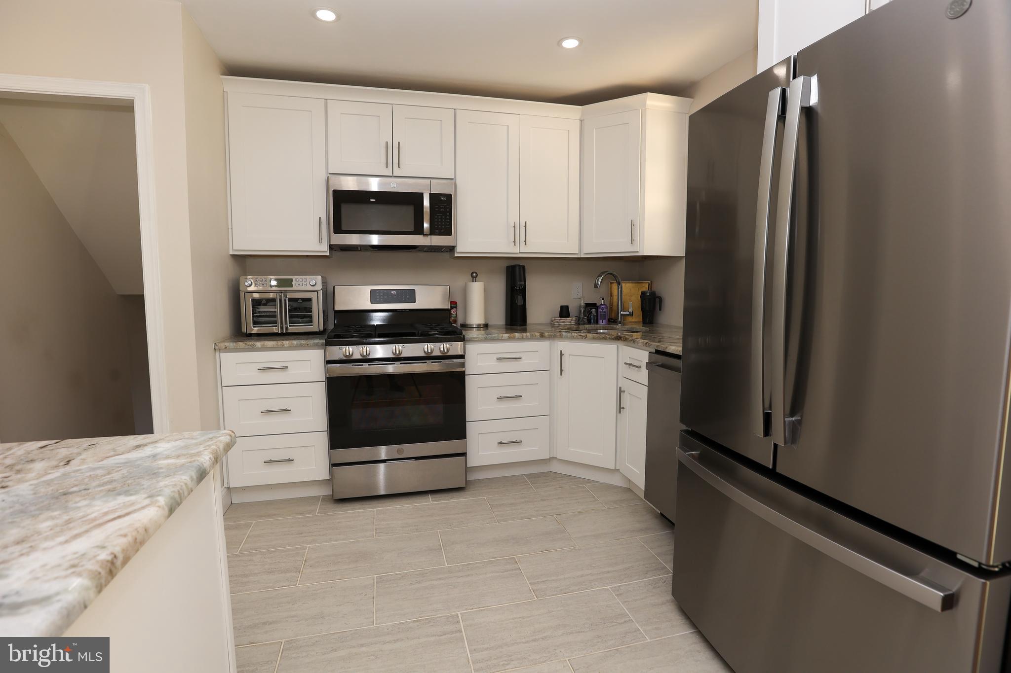 CAMELOT ESTS - Residential