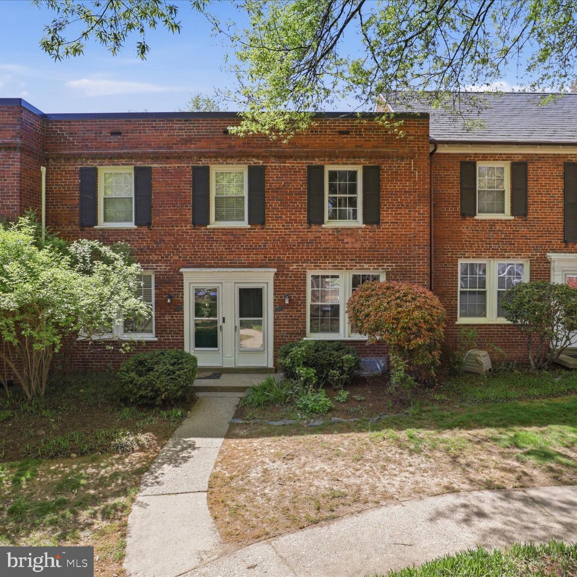 2600 16TH STREET S 694