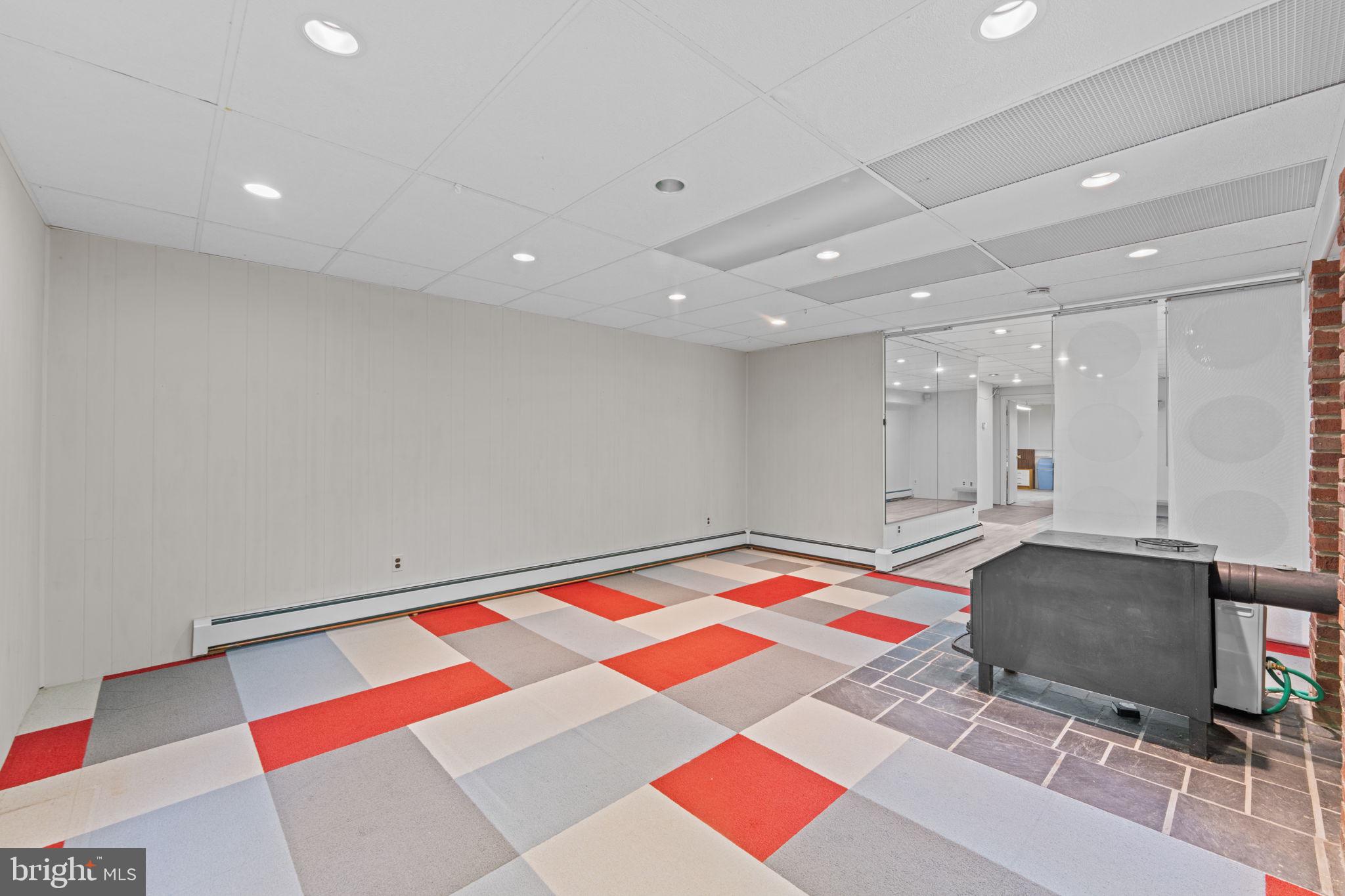 ROLLING MEADOWS - Residential