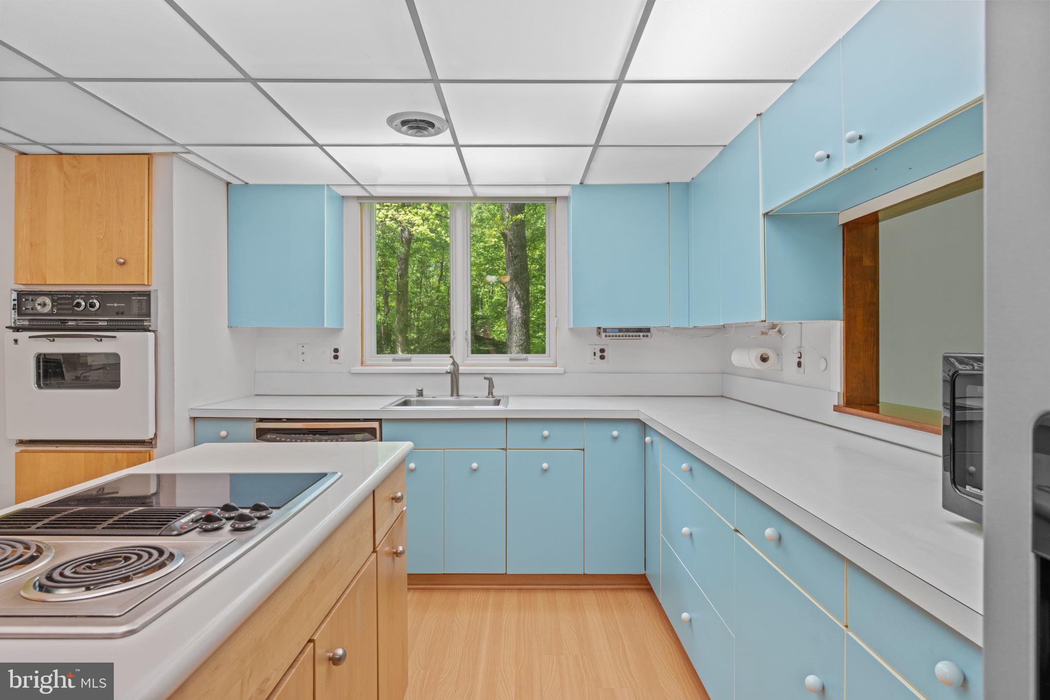 ROLLING MEADOWS - Residential