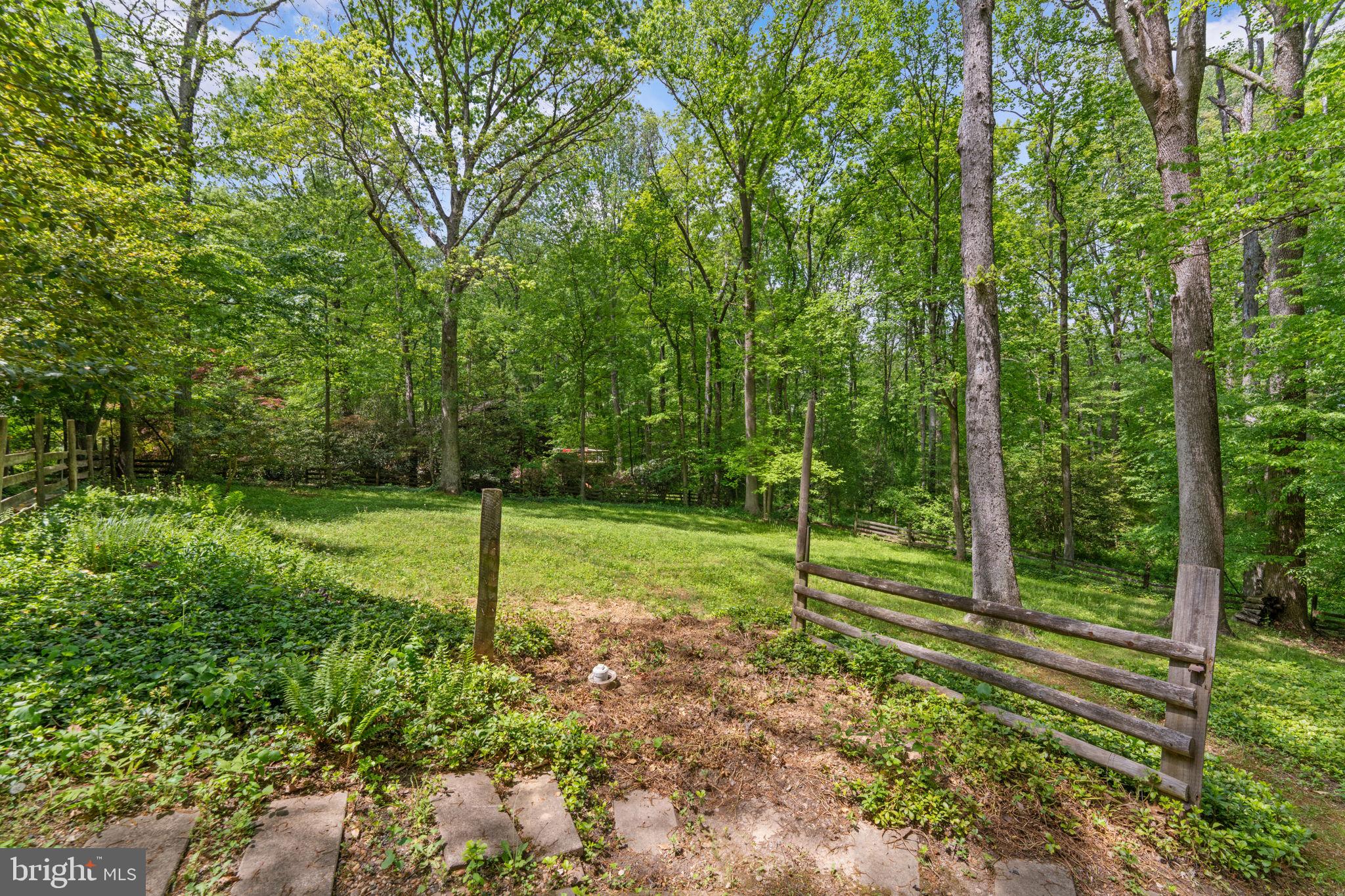 ROLLING MEADOWS - Residential