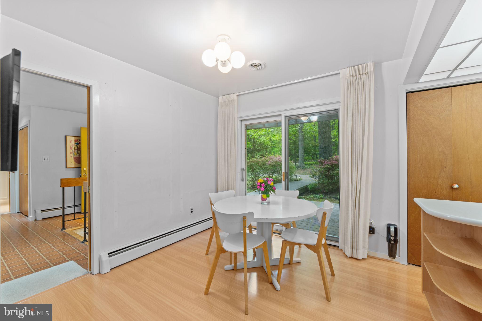 ROLLING MEADOWS - Residential