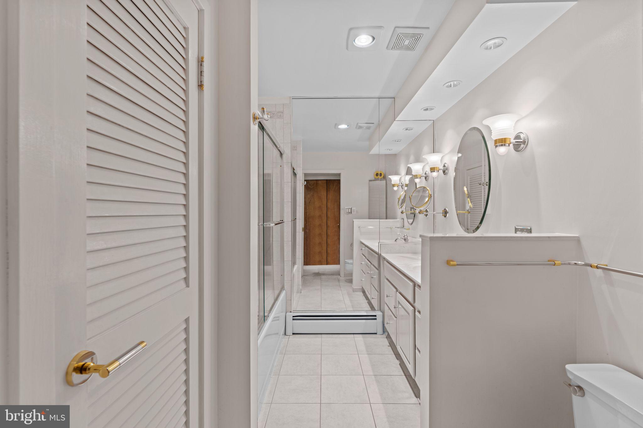 ROLLING MEADOWS - Residential