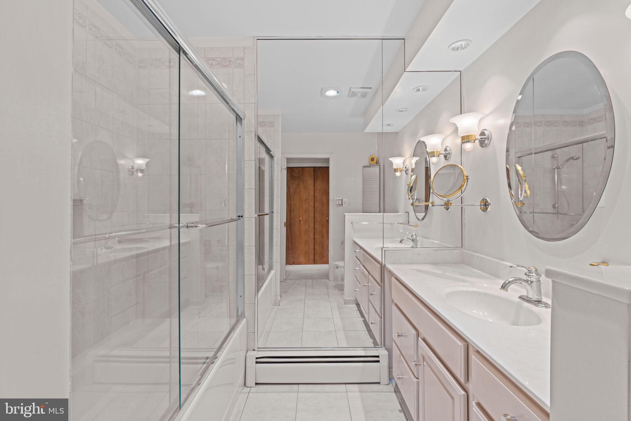 ROLLING MEADOWS - Residential