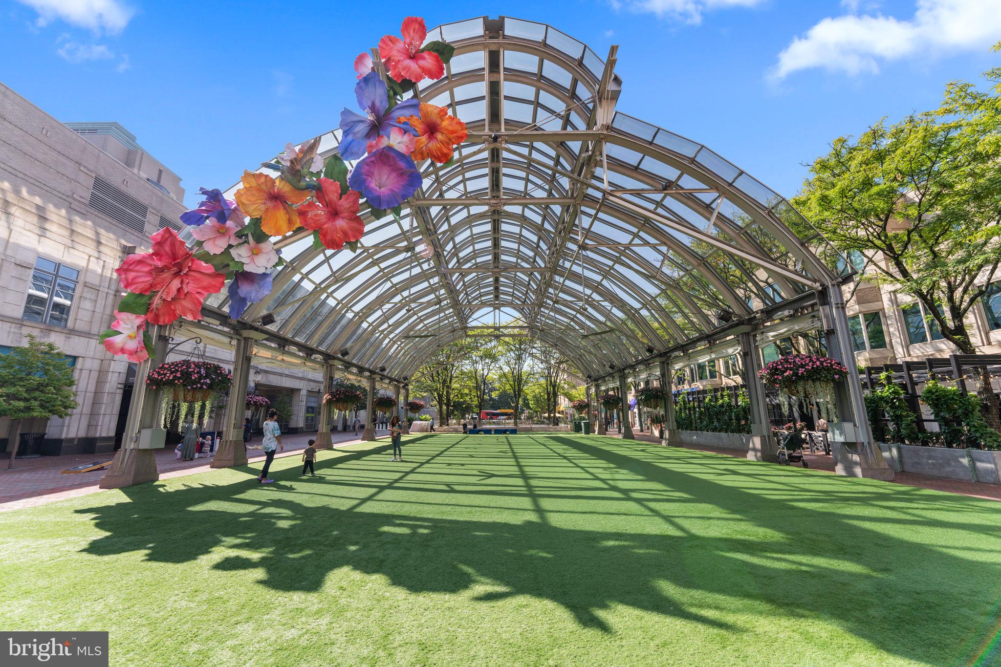 ROLLING MEADOWS - Residential