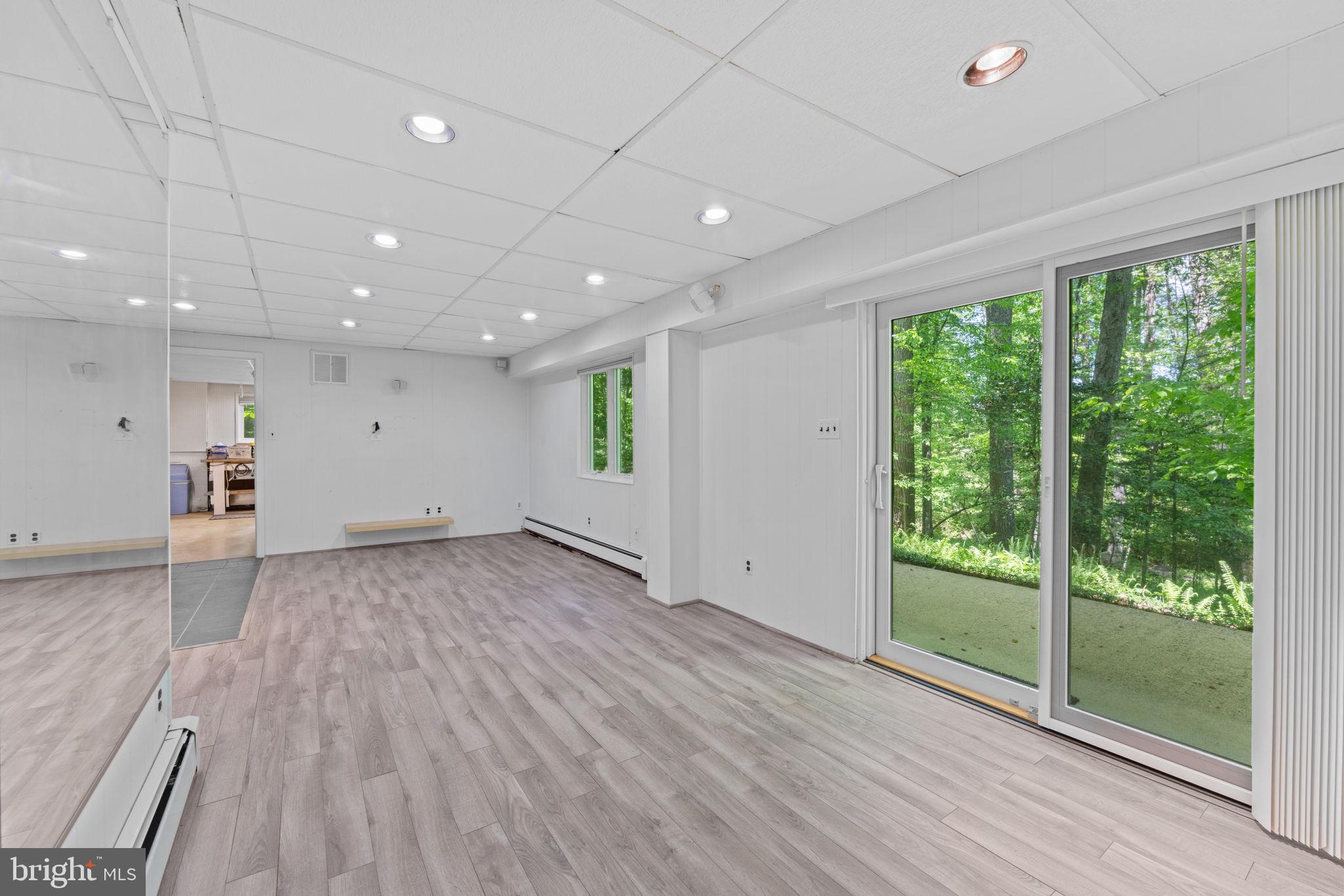 ROLLING MEADOWS - Residential