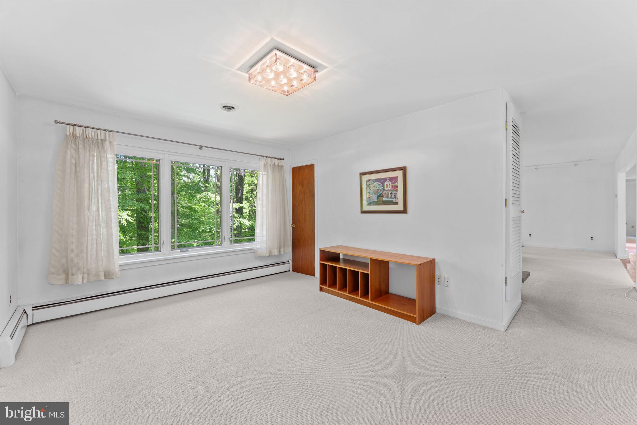 ROLLING MEADOWS - Residential