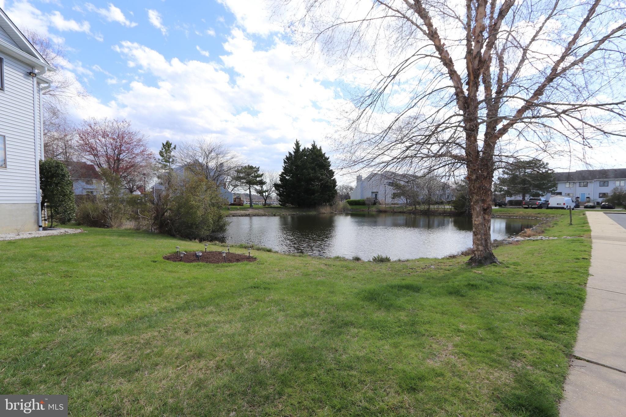 THOMPSON CREEK CONDOS - Residential Lease