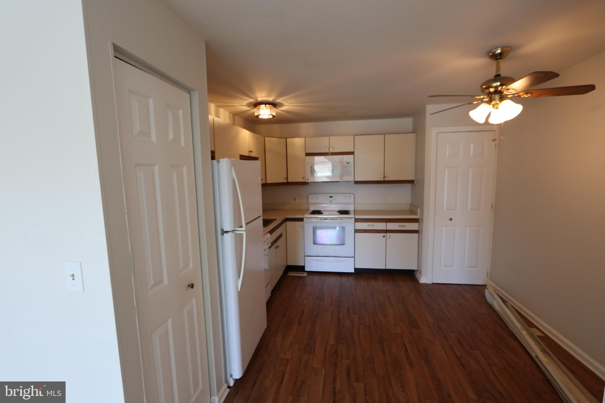 THOMPSON CREEK CONDOS - Residential Lease