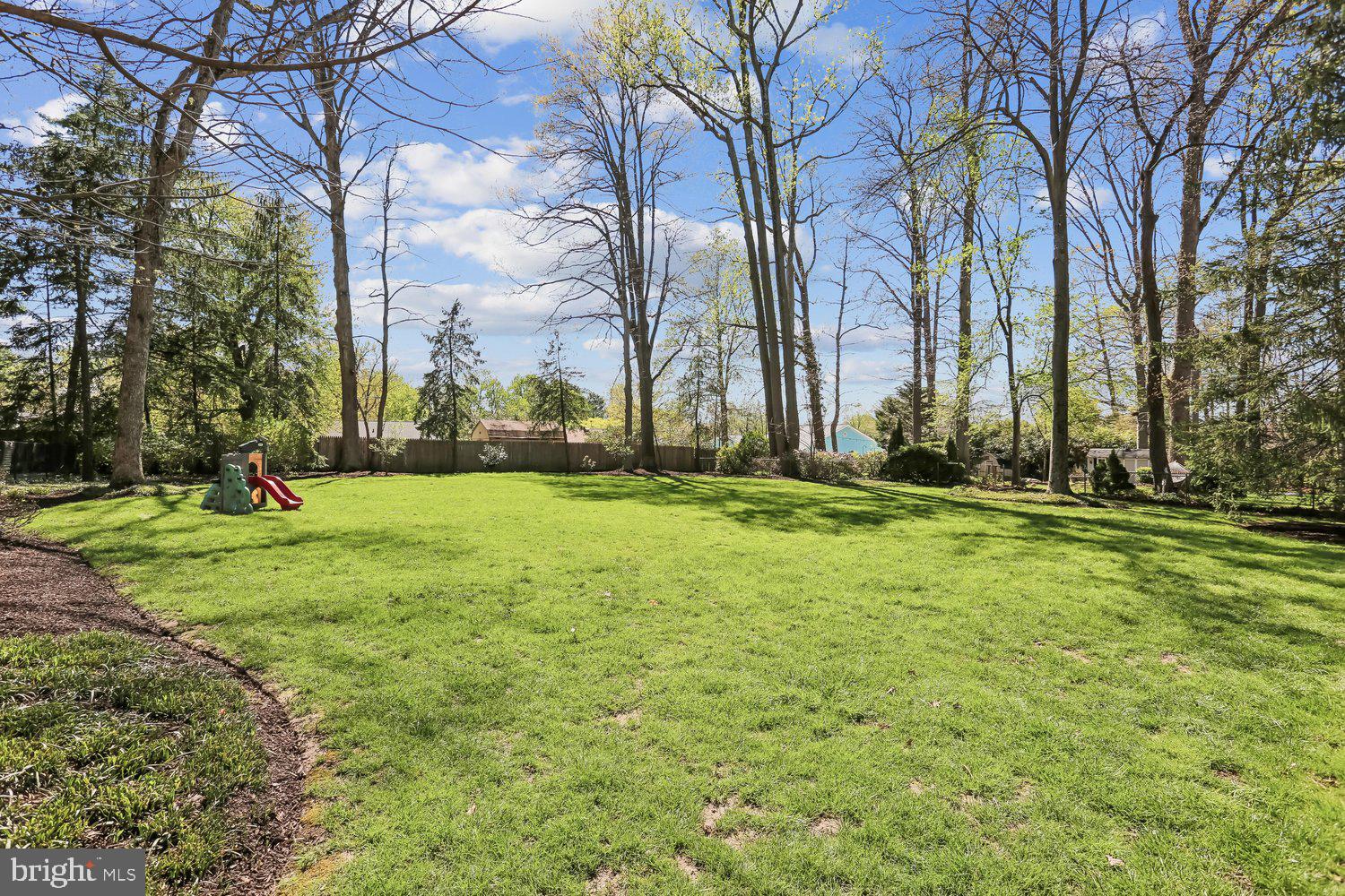 MANOR PARK - Residential