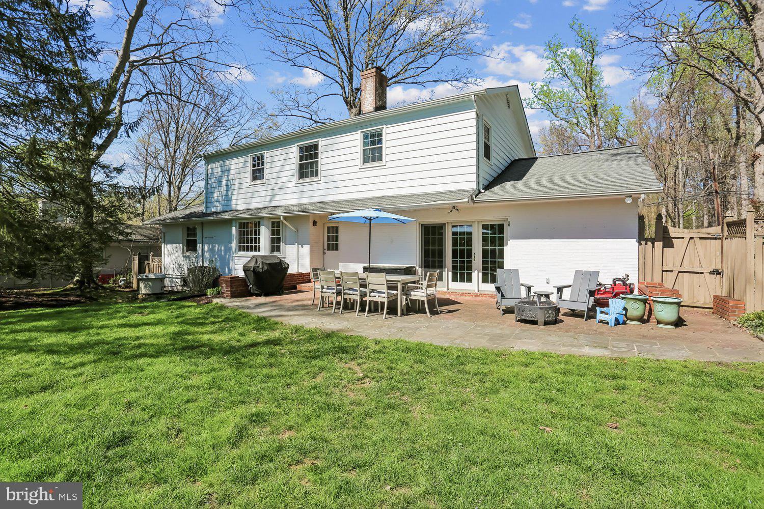 MANOR PARK - Residential