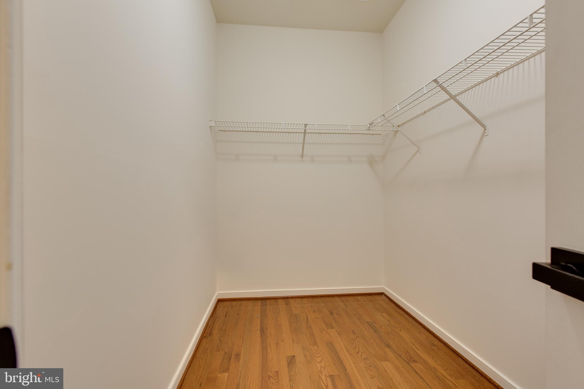 RIVER HILL - Residential