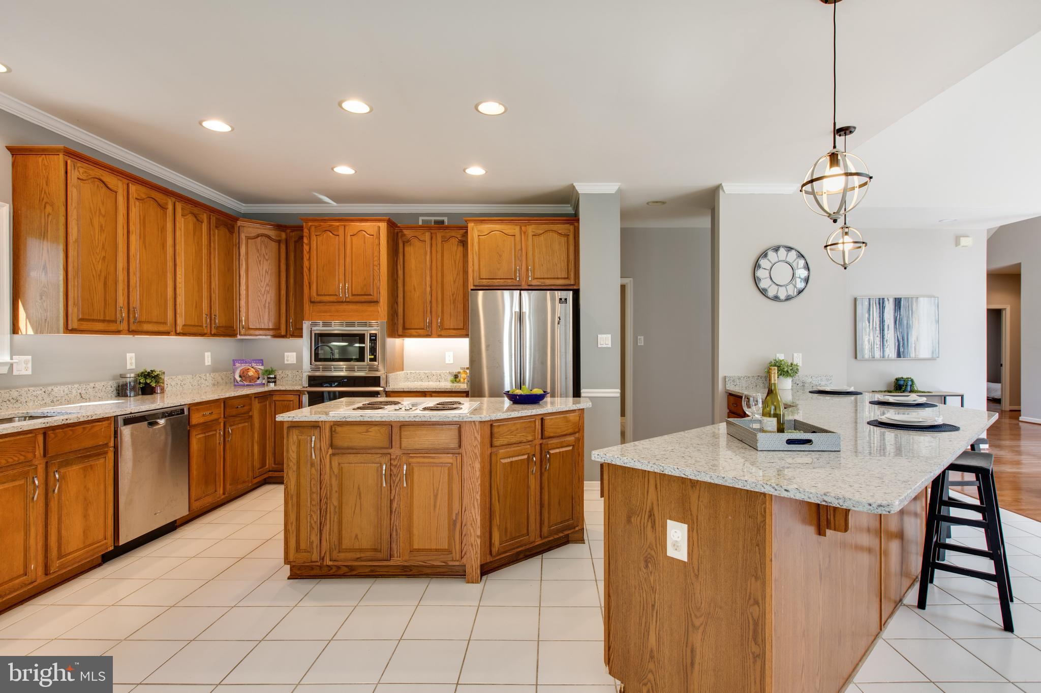 RIVER HILL - Residential