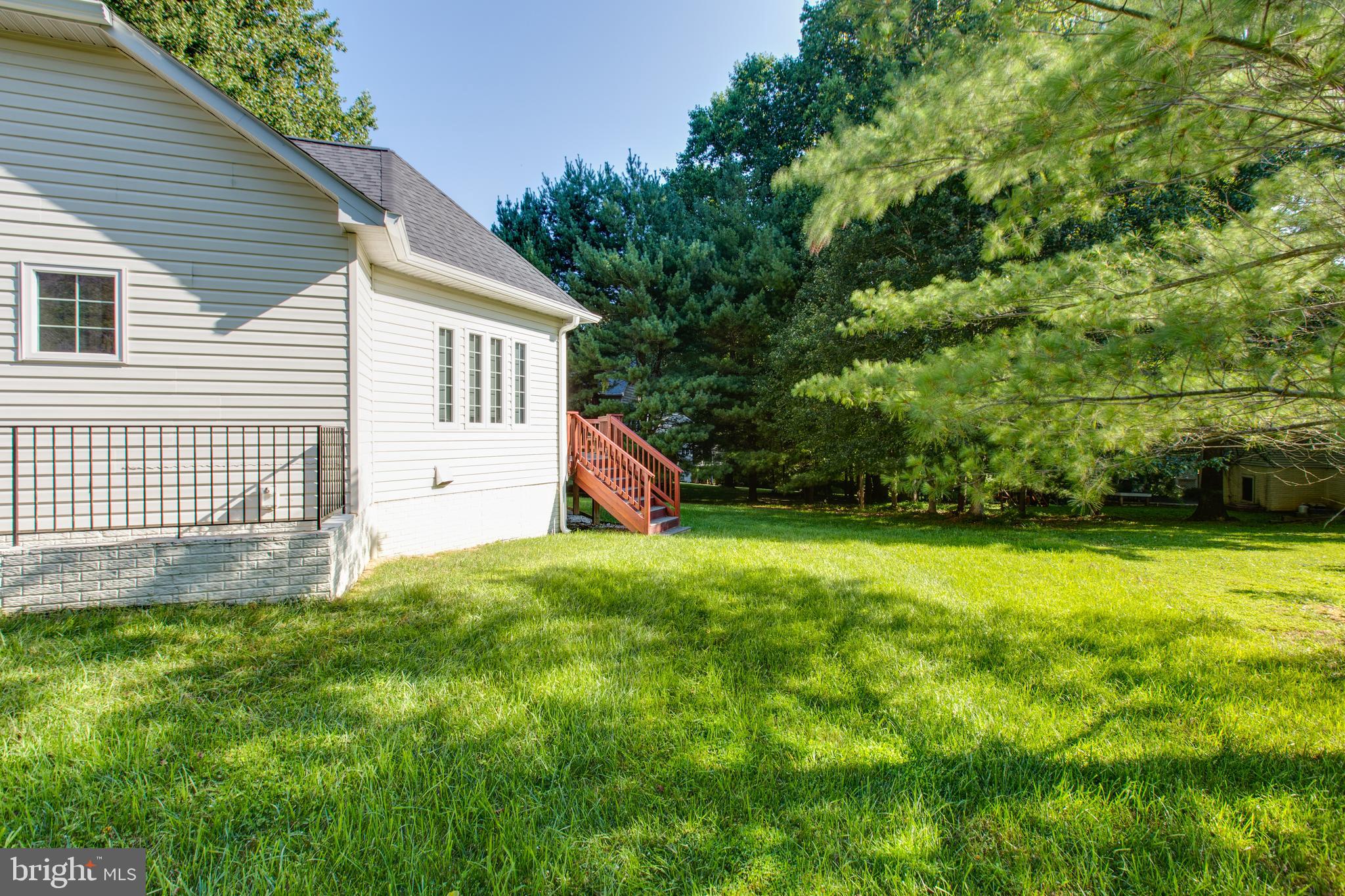 RIVER HILL - Residential