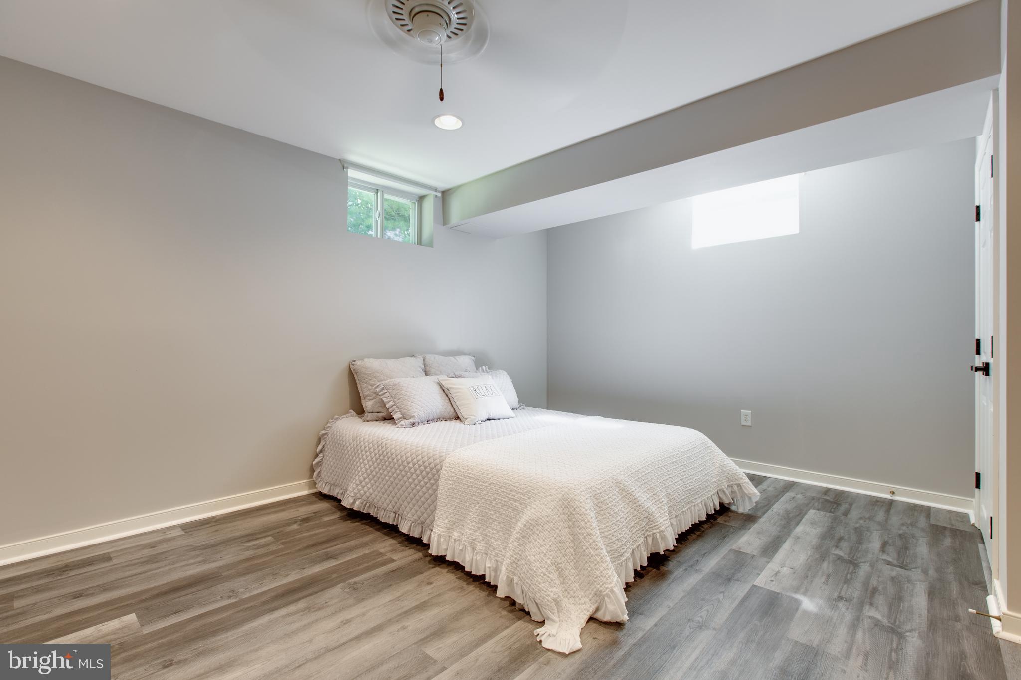 RIVER HILL - Residential