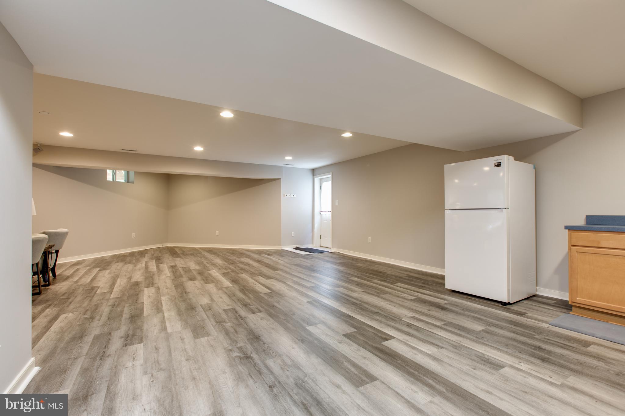 RIVER HILL - Residential