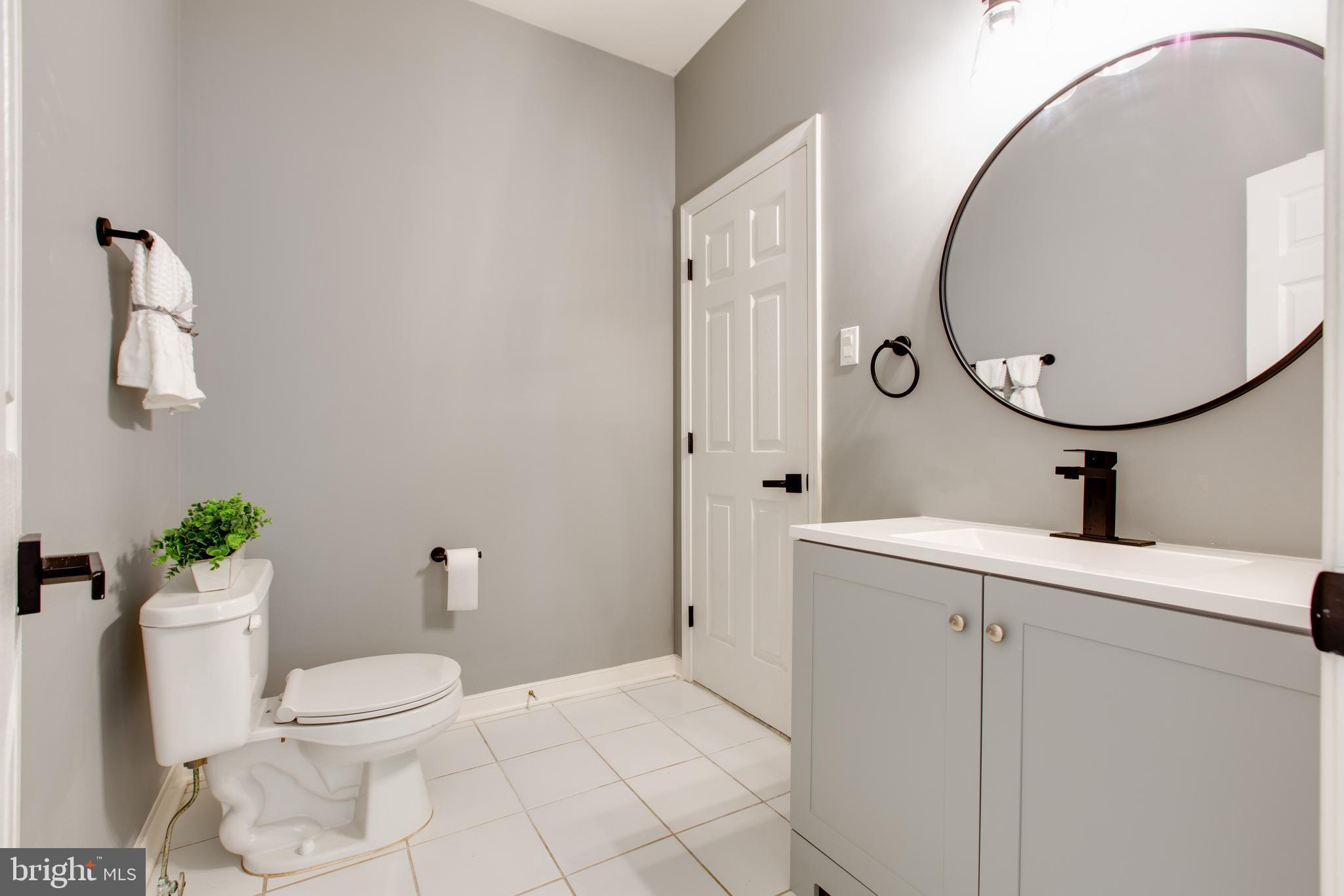 RIVER HILL - Residential