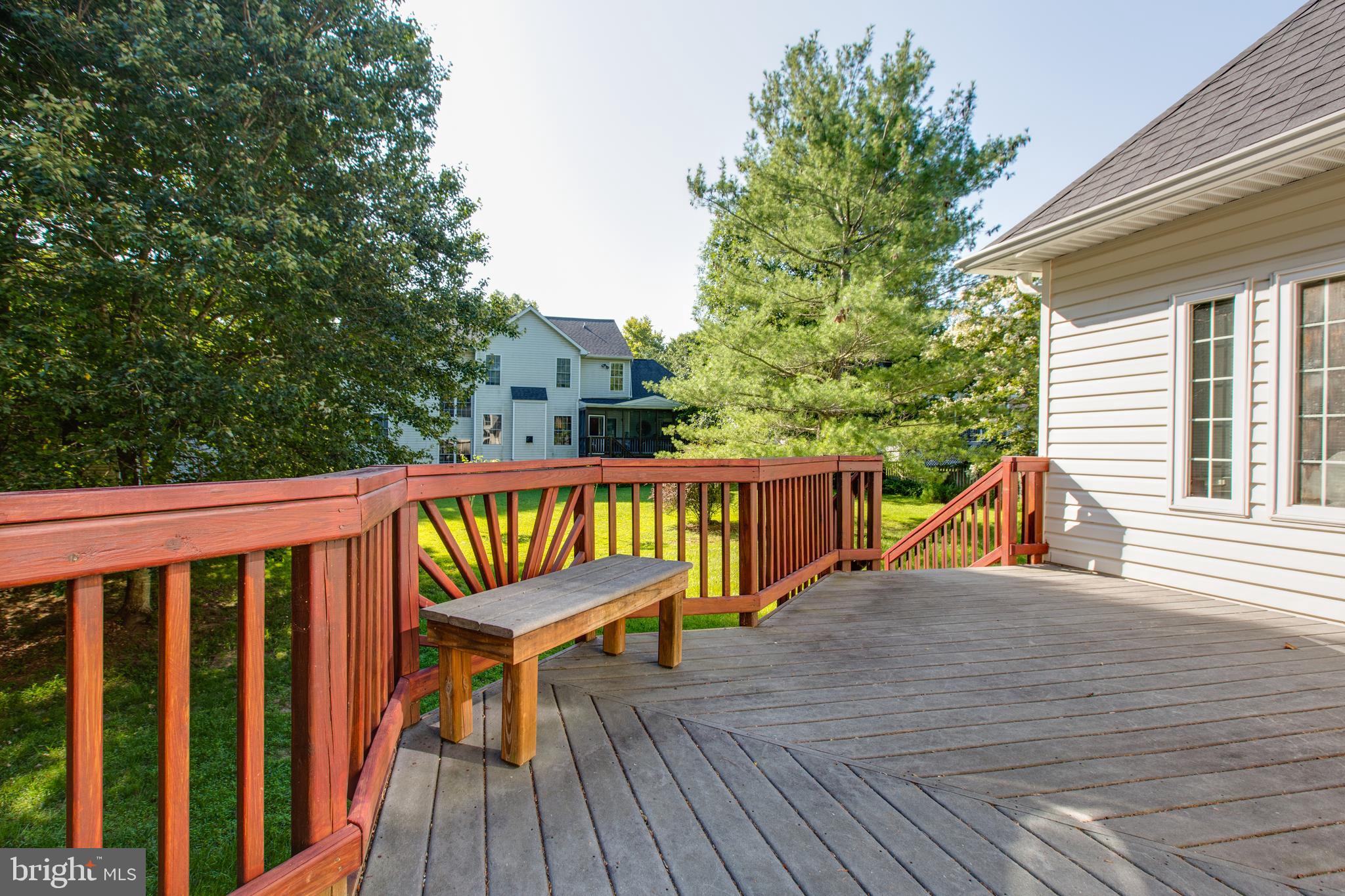 RIVER HILL - Residential