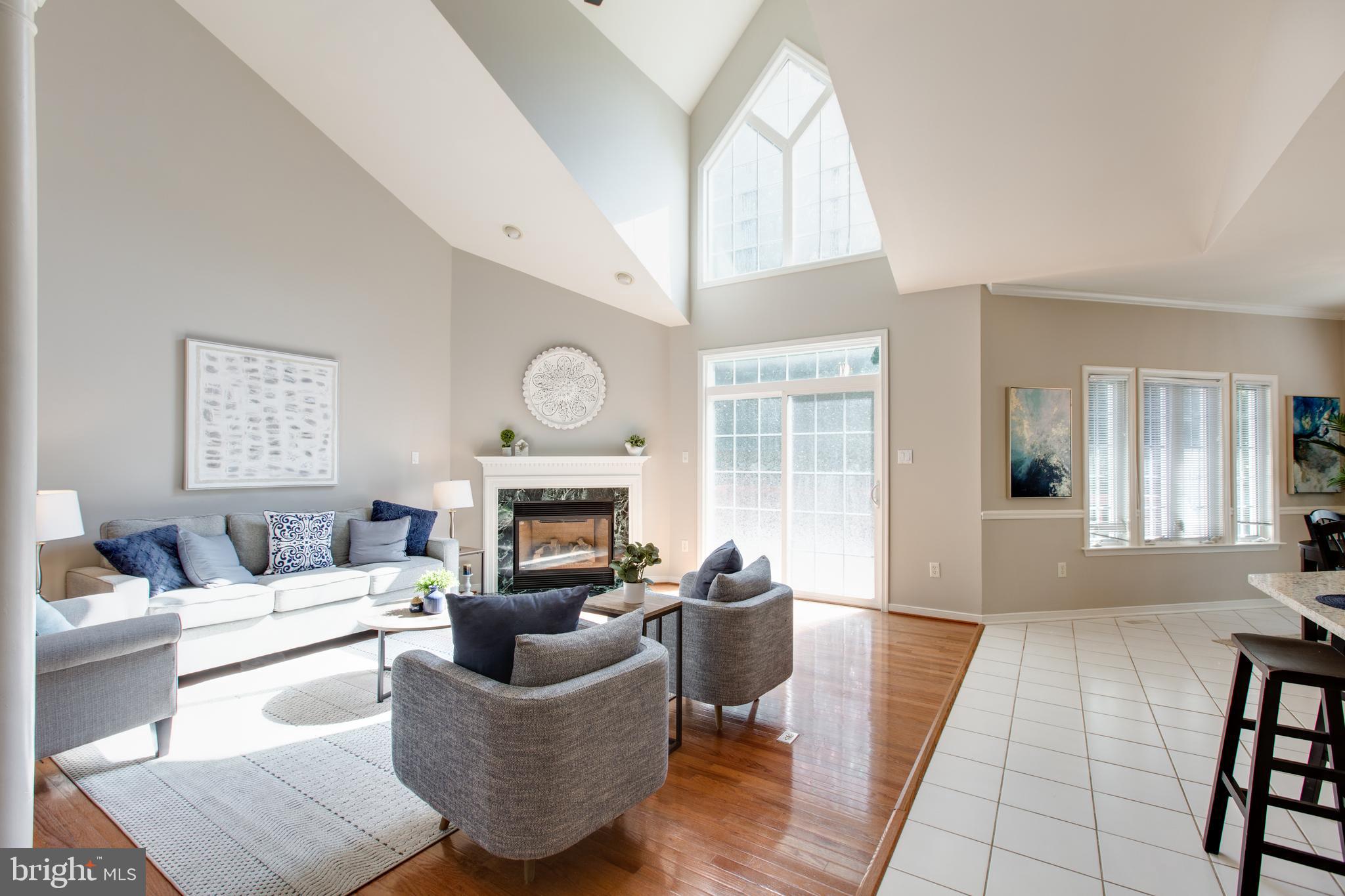 RIVER HILL - Residential