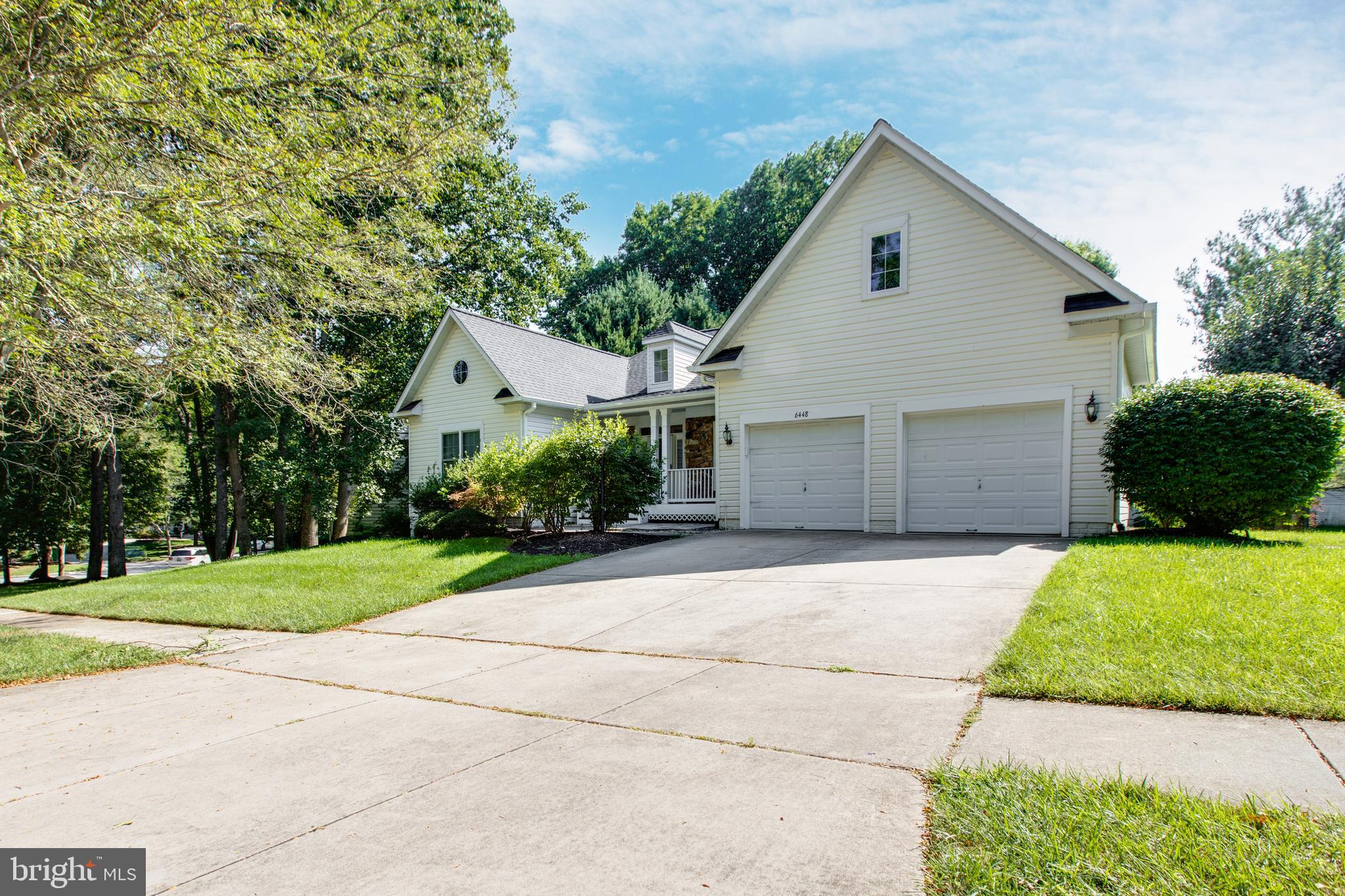 RIVER HILL - Residential