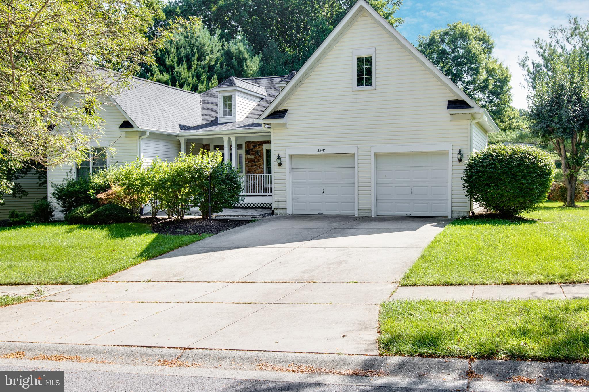 RIVER HILL - Residential