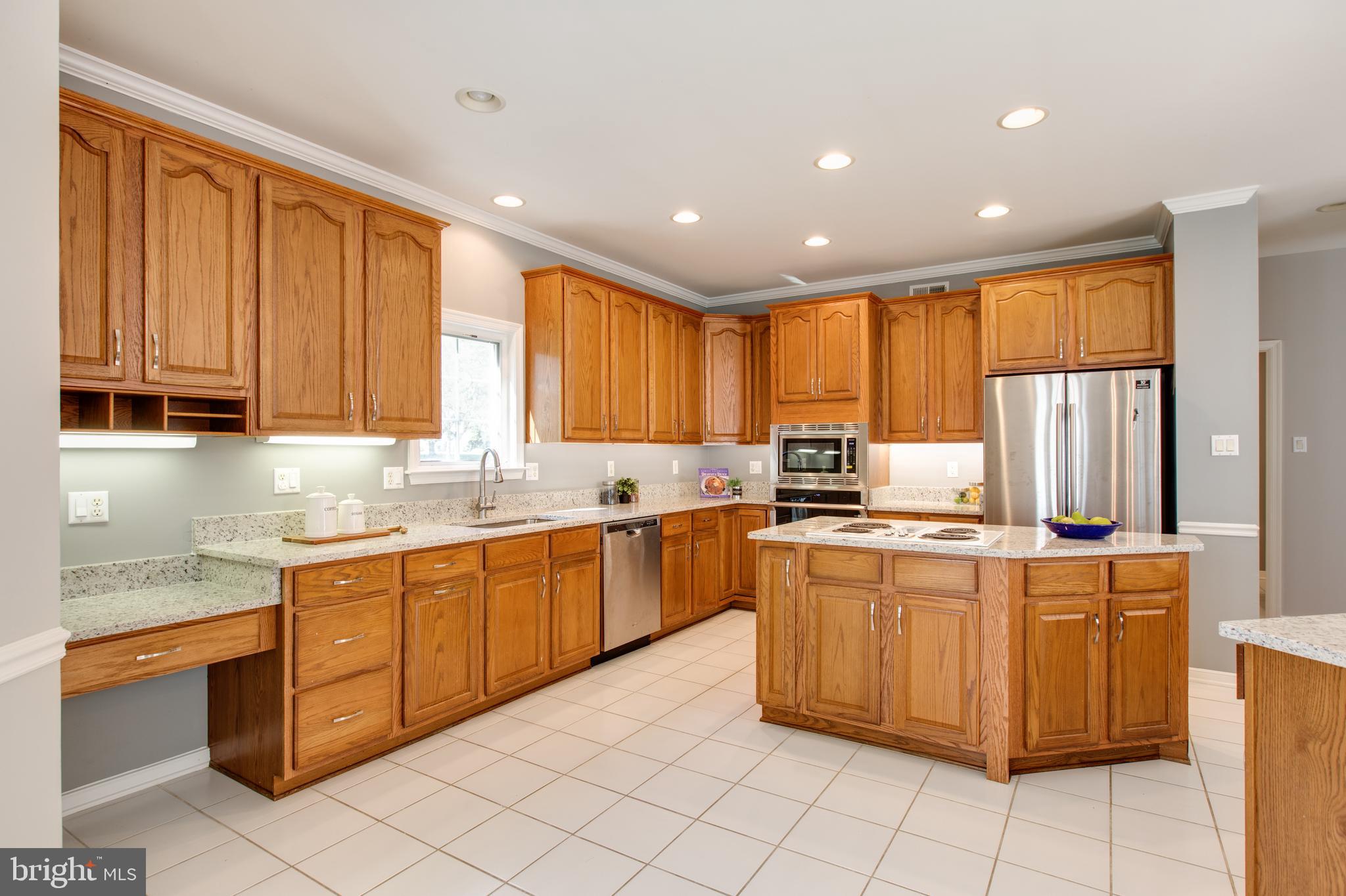 RIVER HILL - Residential