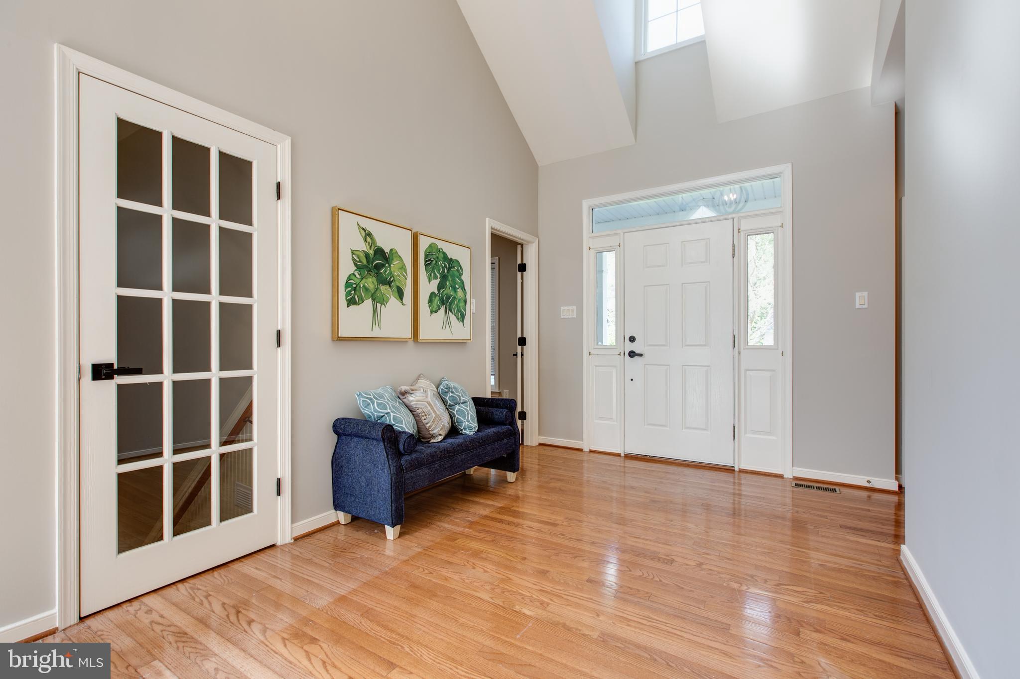 RIVER HILL - Residential