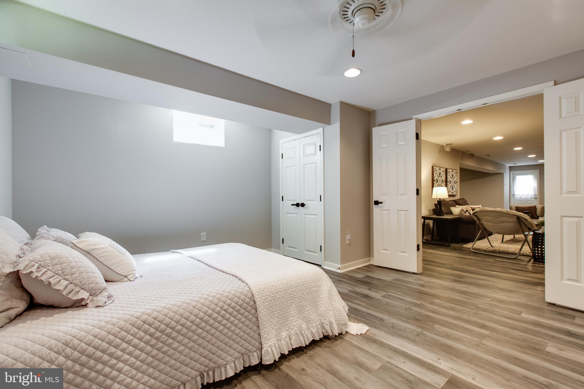 RIVER HILL - Residential