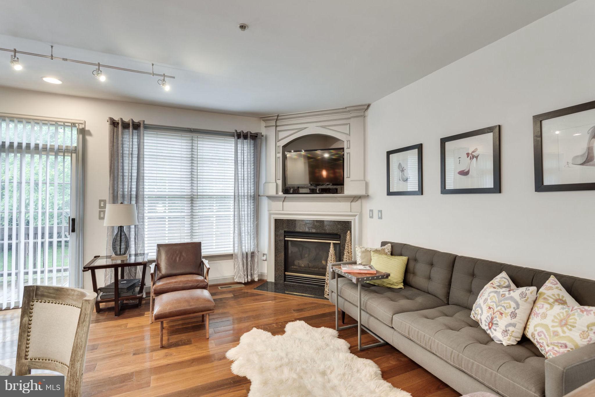 CAMERON STATION - Residential Lease