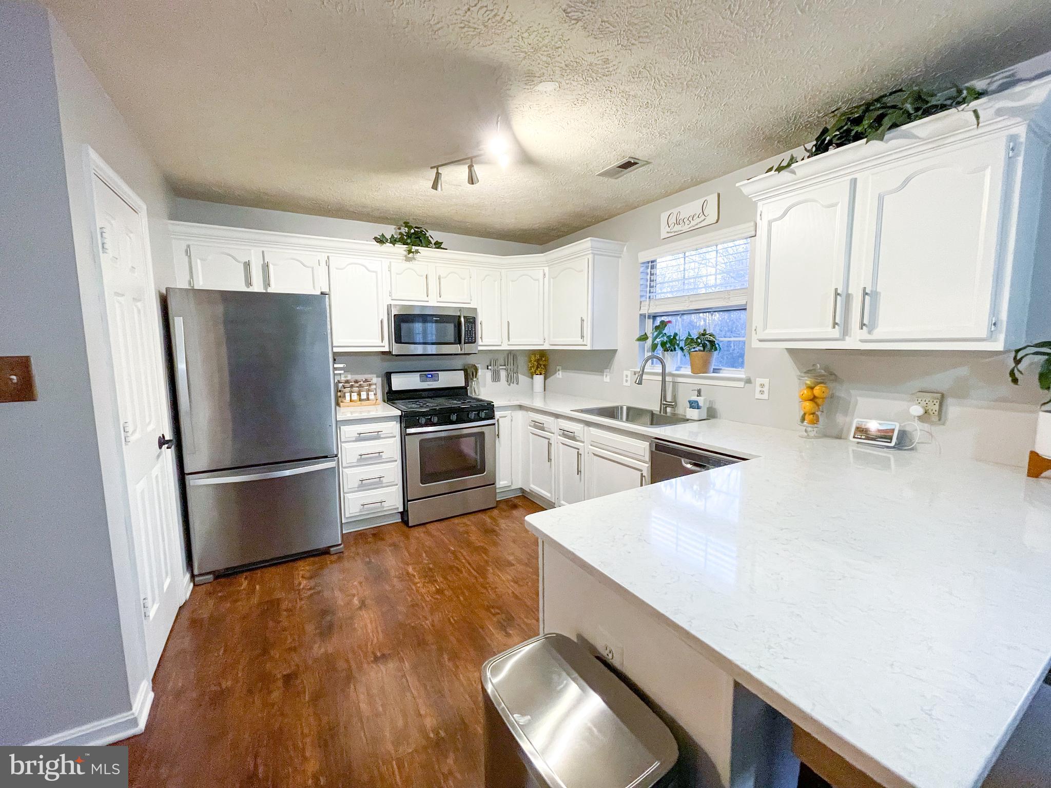 POTOMAC HILLS - Residential