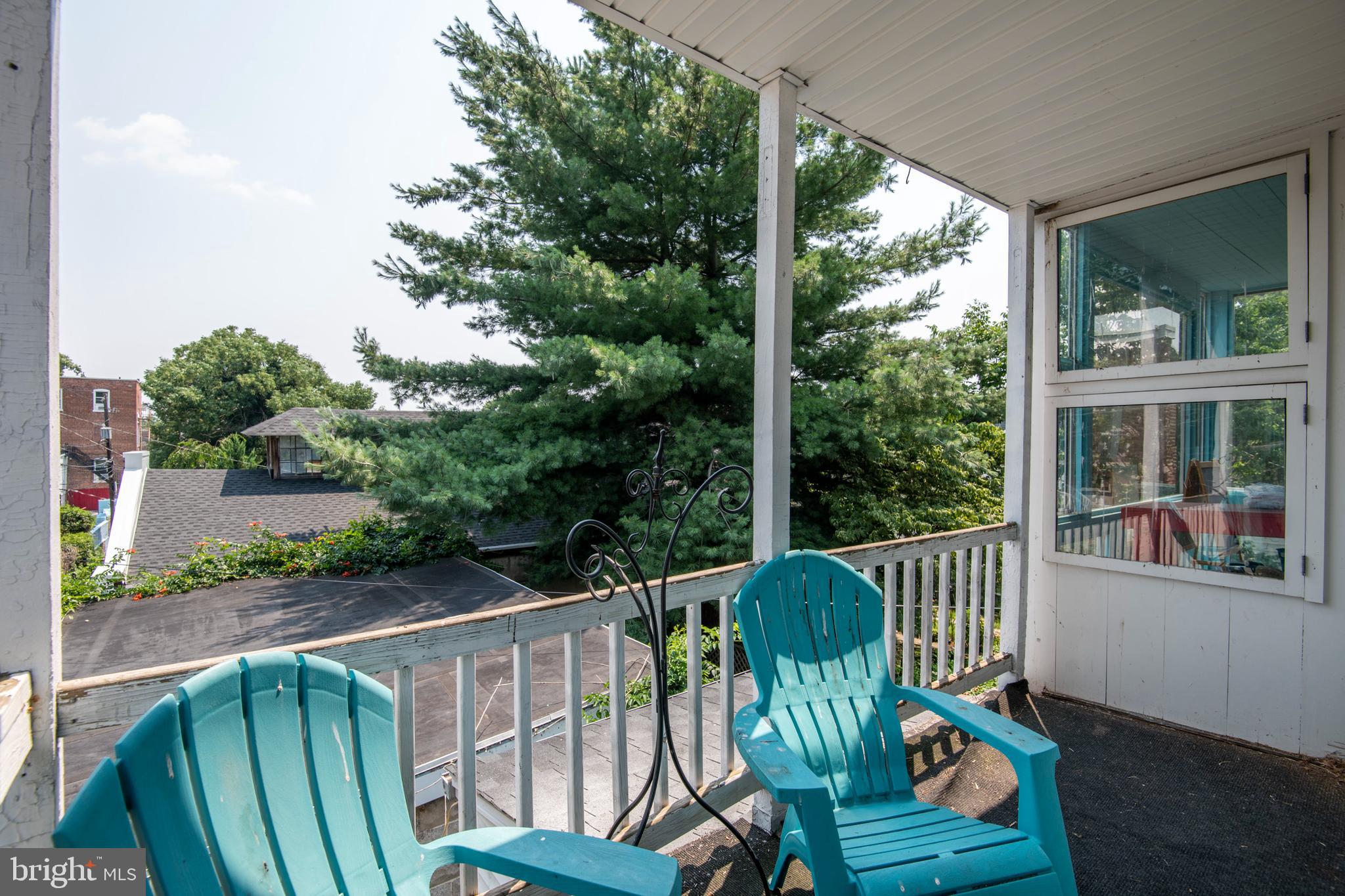 CHESTNUT HILL - Residential Lease