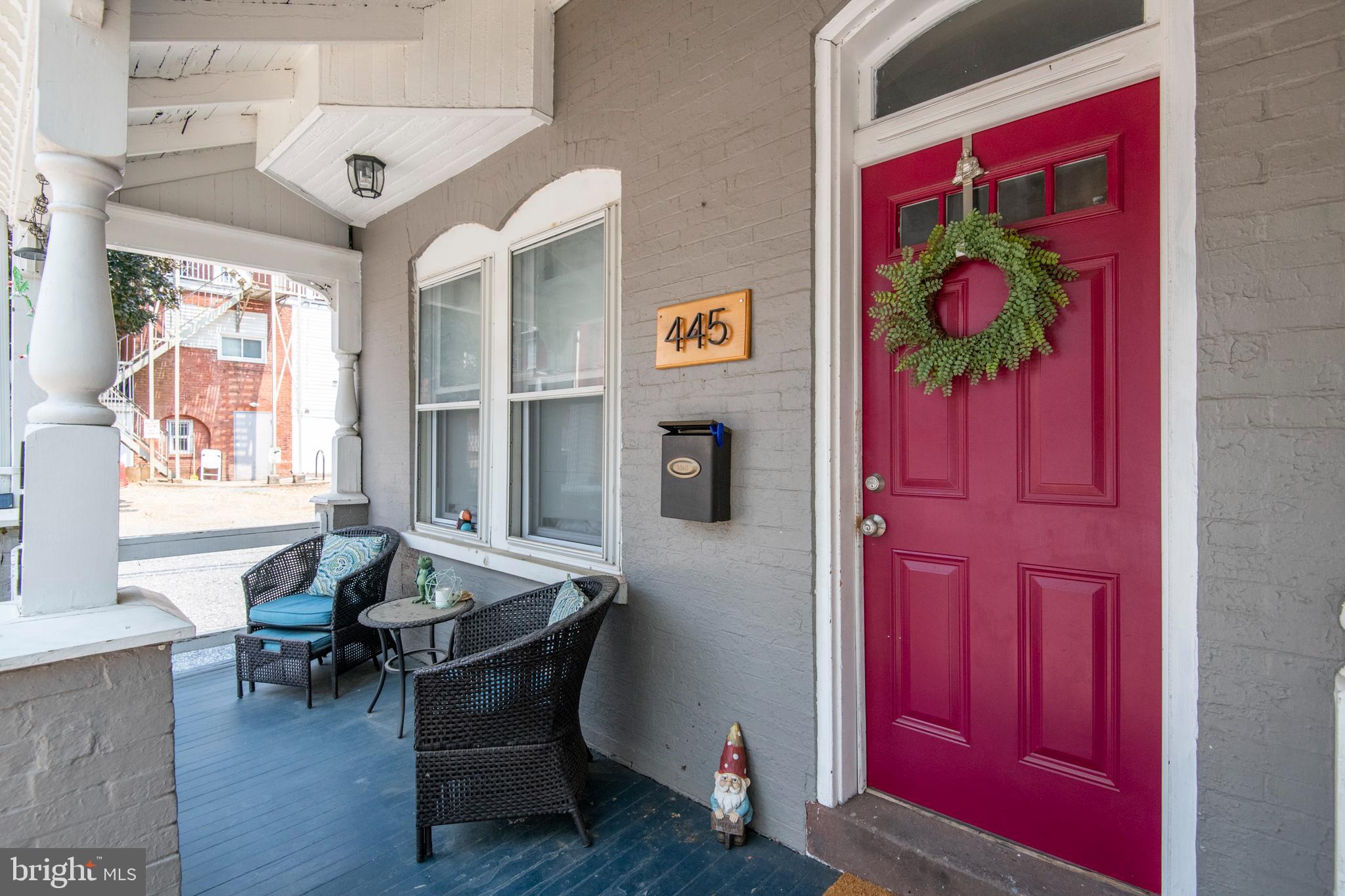 CHESTNUT HILL - Residential Lease