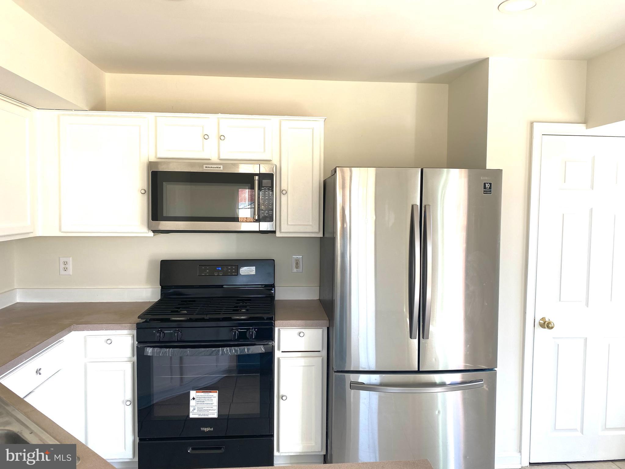 WAYSIDE VILLAGE - Residential