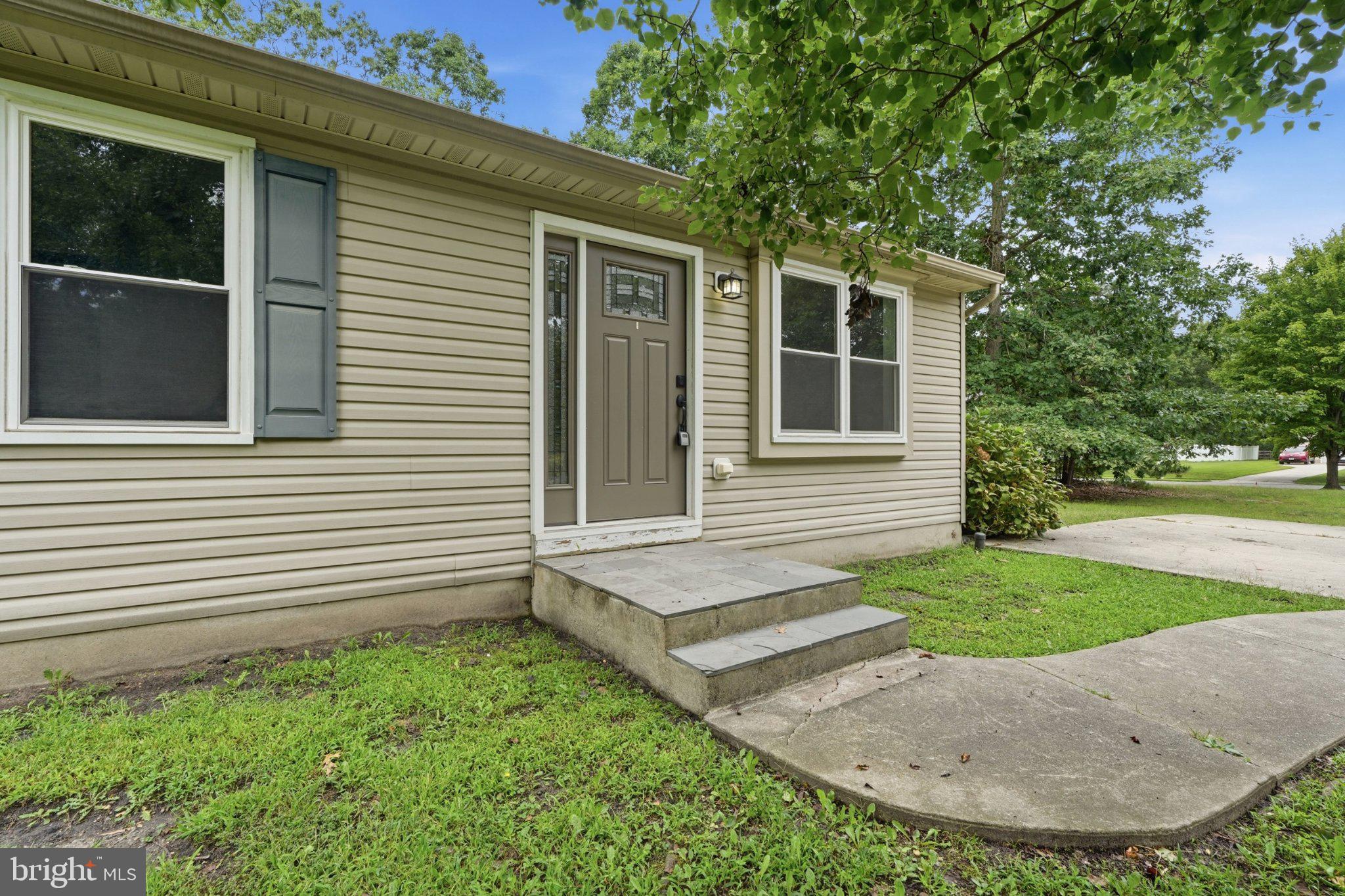 105 MCCURDY AVENUE