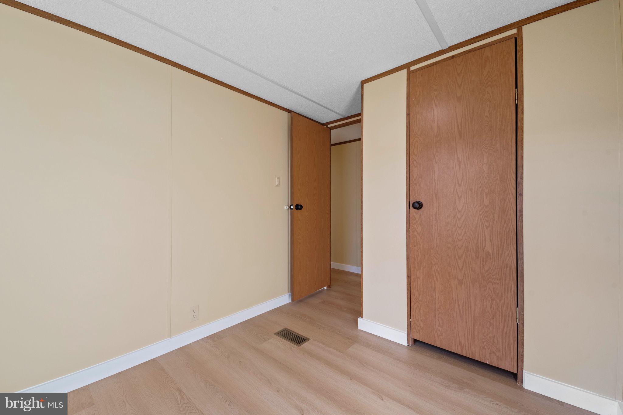 LINCOLN ESTATES - Residential