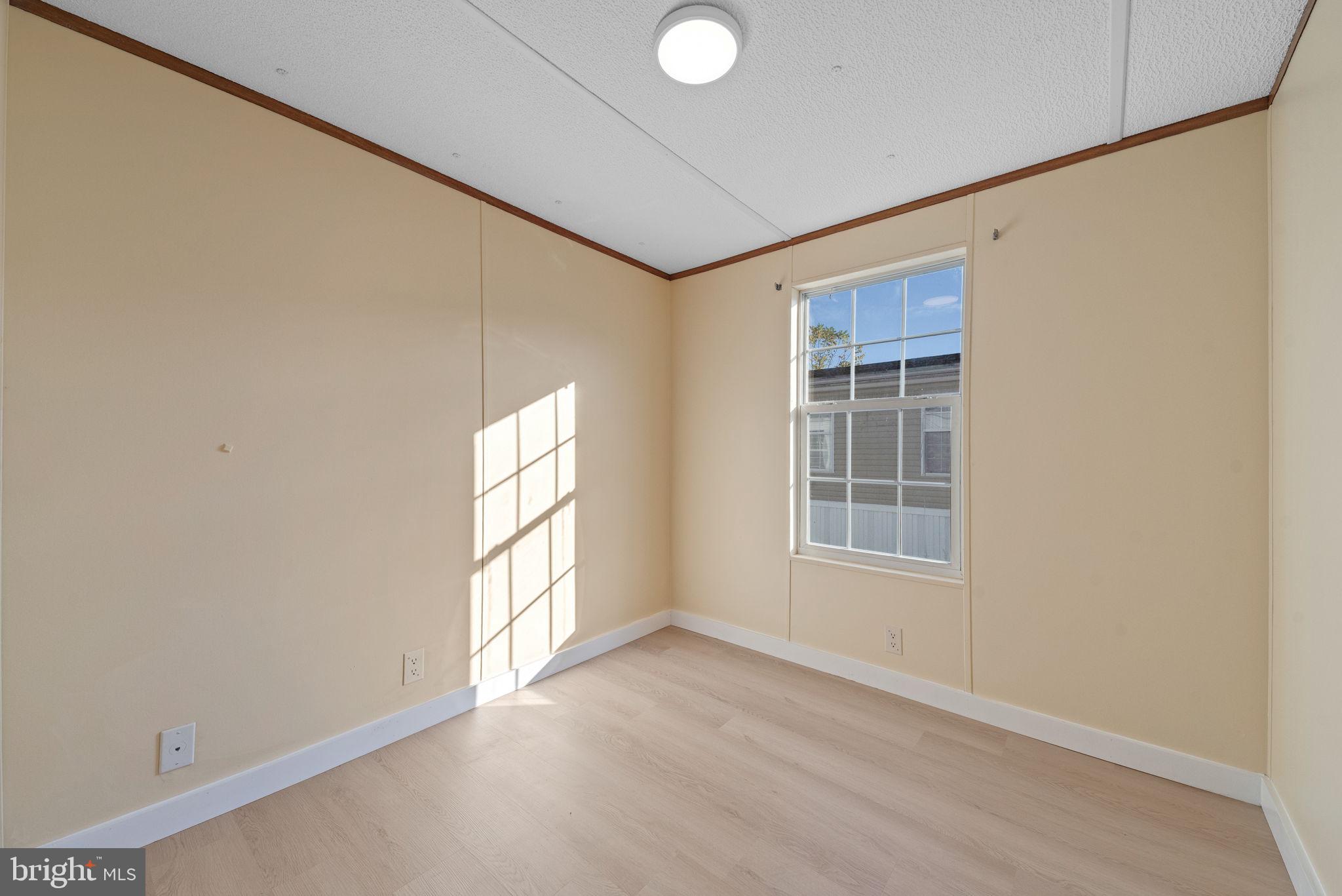 LINCOLN ESTATES - Residential