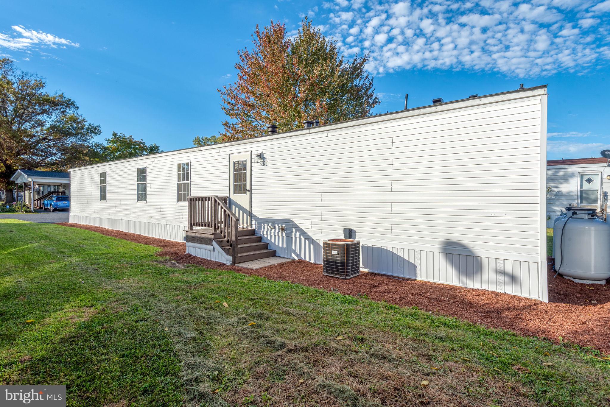 LINCOLN ESTATES - Residential