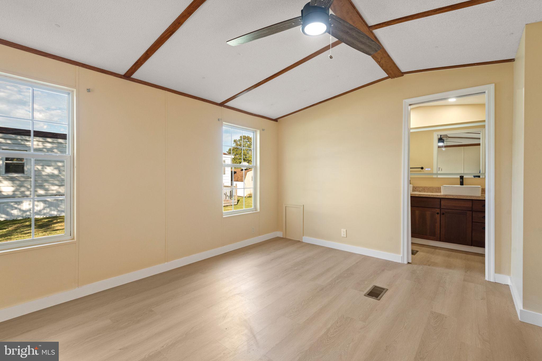 LINCOLN ESTATES - Residential