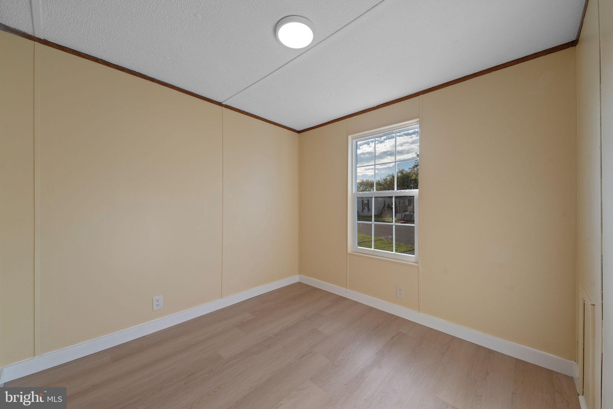 LINCOLN ESTATES - Residential