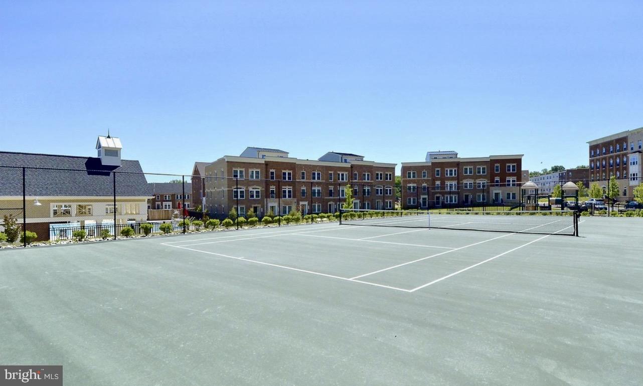 PARKLANDS AT WATKINS MILL - Residential