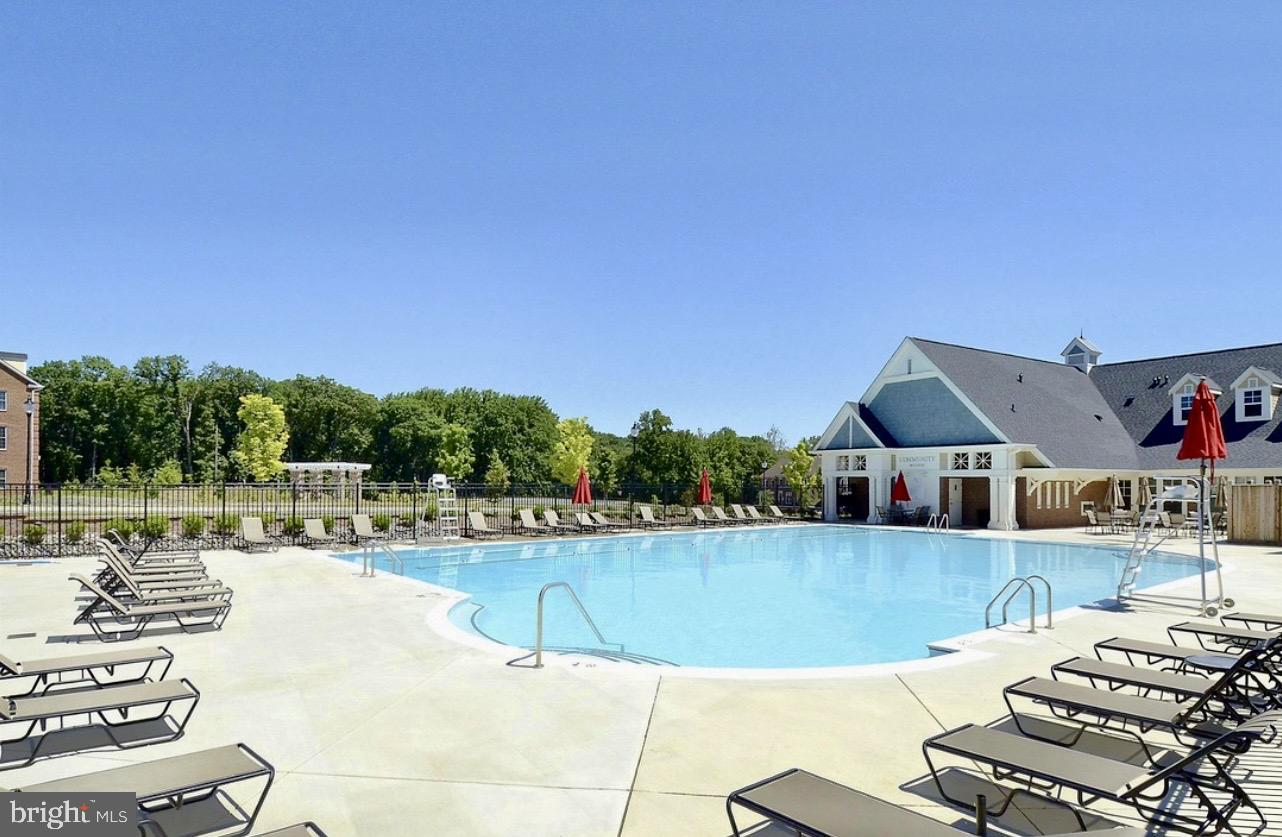 PARKLANDS AT WATKINS MILL - Residential