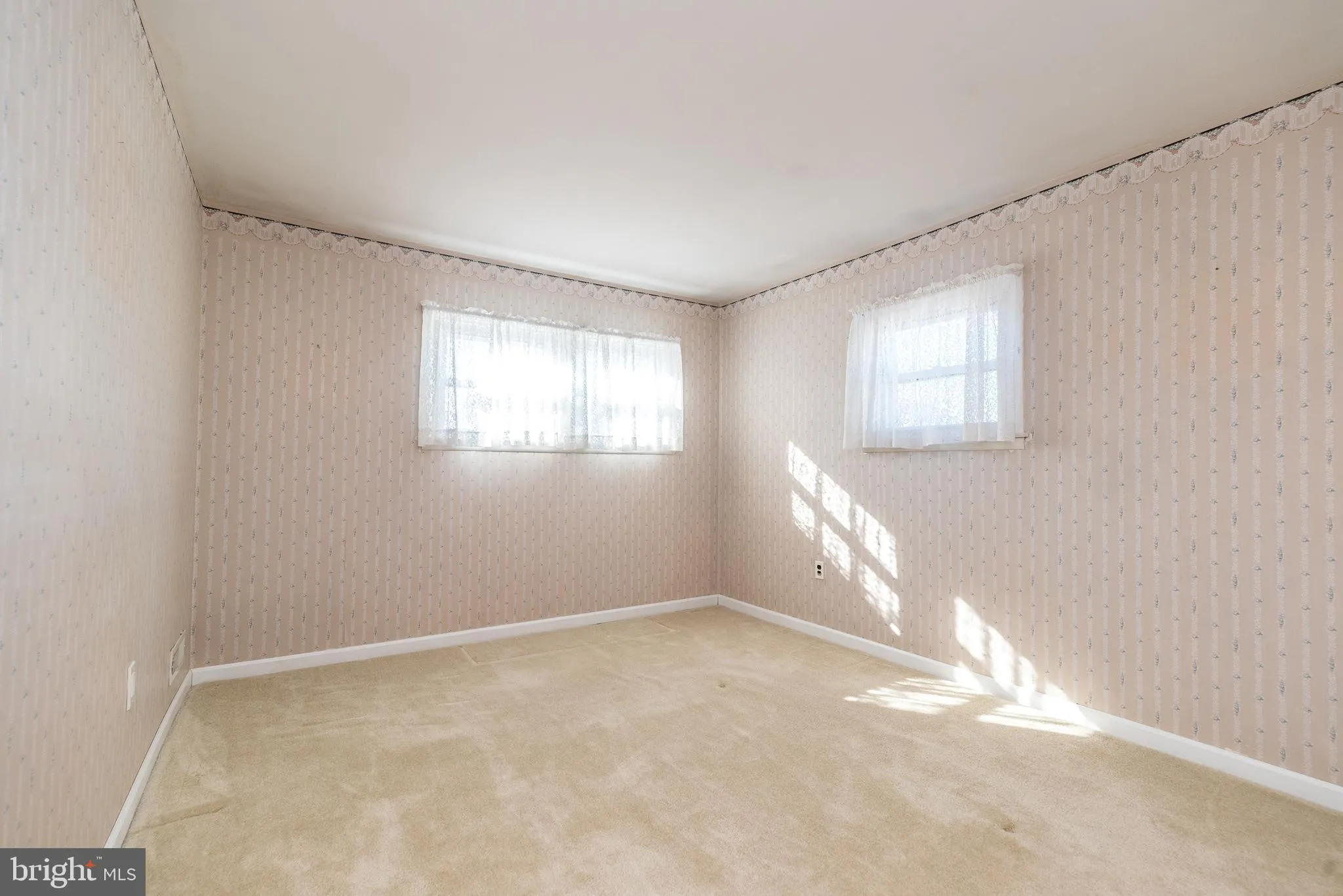 Warminster, Pennsylvania 18974, United States, 3 Bedrooms Bedrooms, ,2 BathroomsBathrooms,Residential,Pending,16728